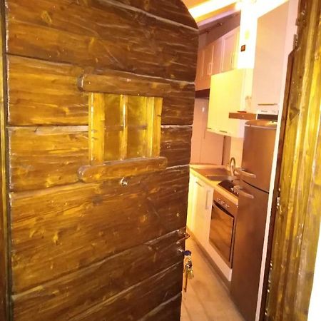Appartamento In Casa D'Epoca Aosta Exterior photo